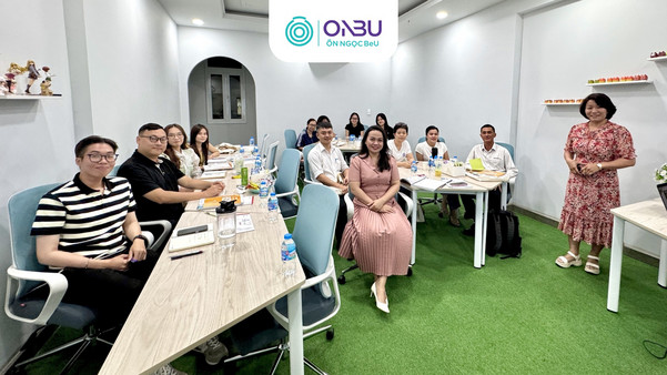 Tự tin giao tiếp tiếng Trung sau khi hoàn thành khoá học HSK 2 tại Học Viện Ôn Ngọc BeU