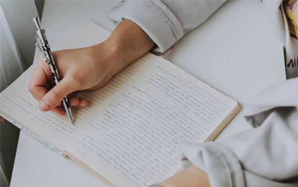 Nắm vững các trọng điểm ngữ pháp HSK 3 là bước đệm giúp bạn tự tin hơn trong nghe - nói - đọc - viết