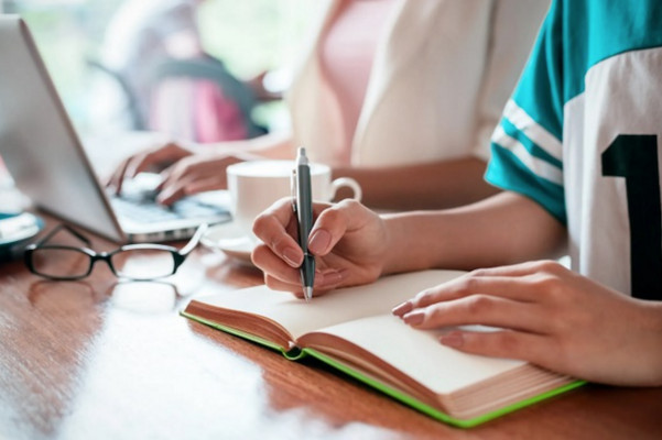 Lựa chọn tài liệu học chuẩn ngay từ đầu sẽ hiệu quả hơn gấp nhiều lần so với việc chạy theo quá nhiều nguồn