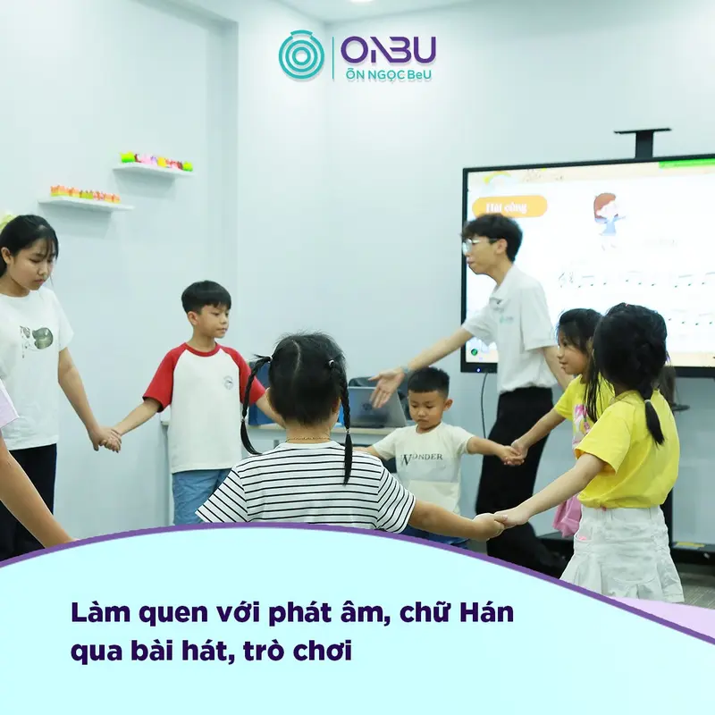 Học giáo trình kết hợp nhạc và video