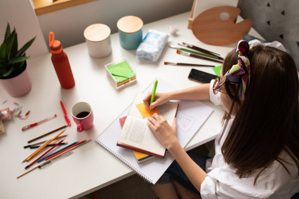 Thời gian học HSK 6 cho người đã đạt mốc HSK 5 là khoảng từ 8 đến 12 tháng